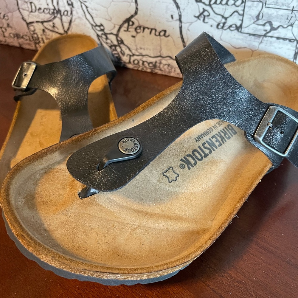 Black Birkenstock Womens T-Strap Sandals